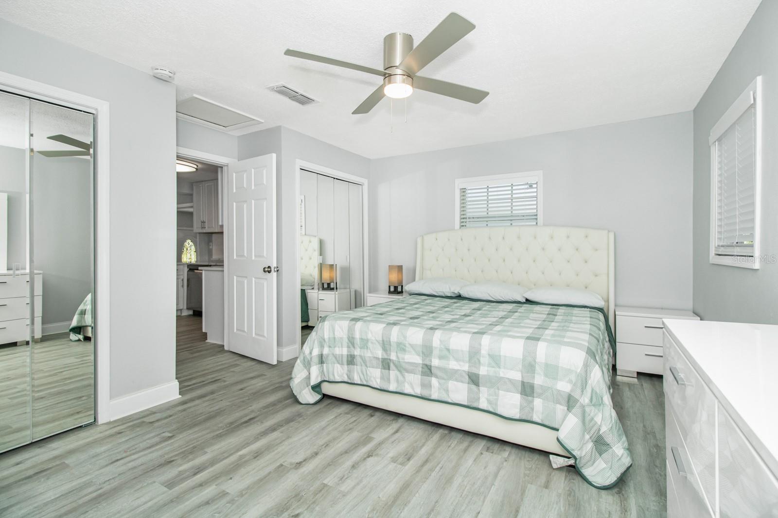 Primary Bedroom with private en-suite bathroom