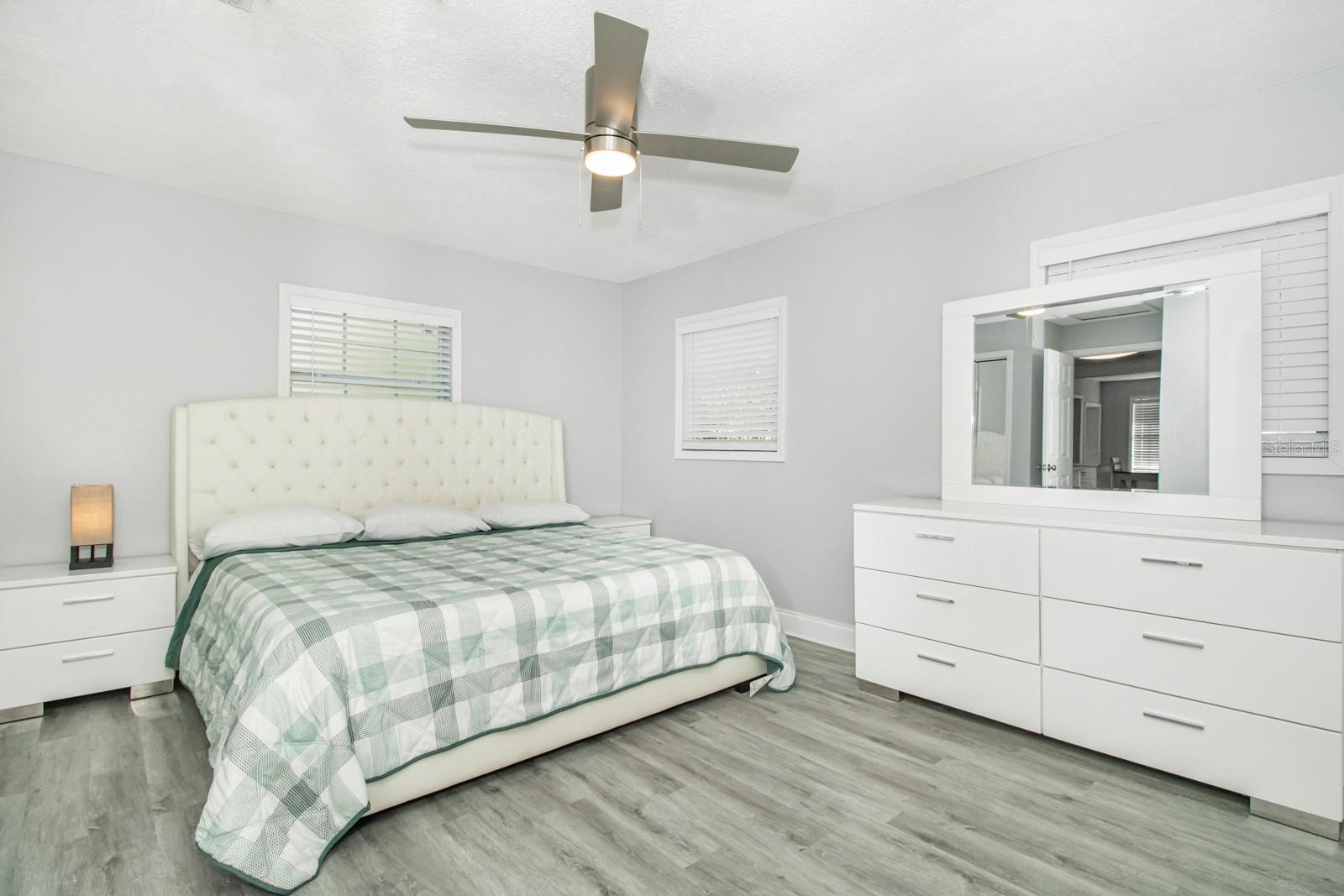 Primary Bedroom with private en-suite bathroom