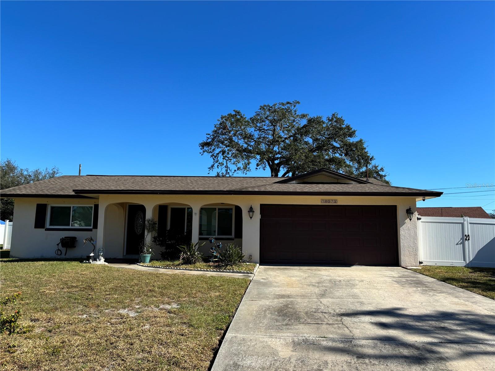 Front Exterior with large driveway