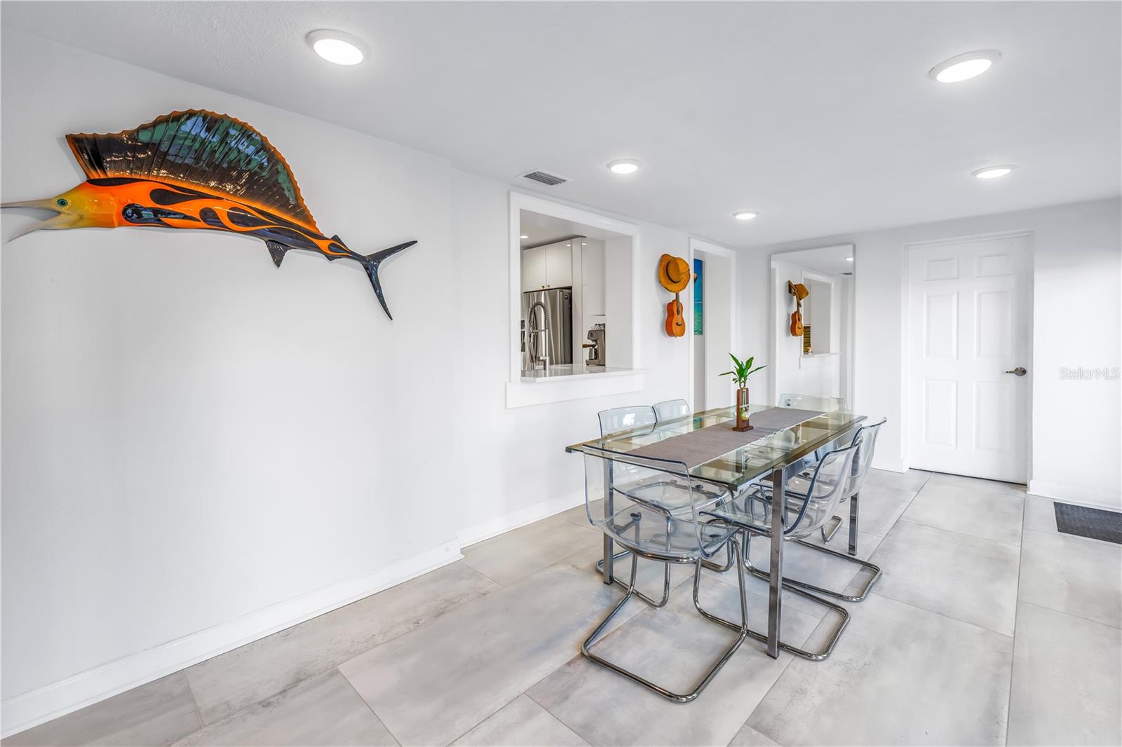 Dining room overlooking back yard