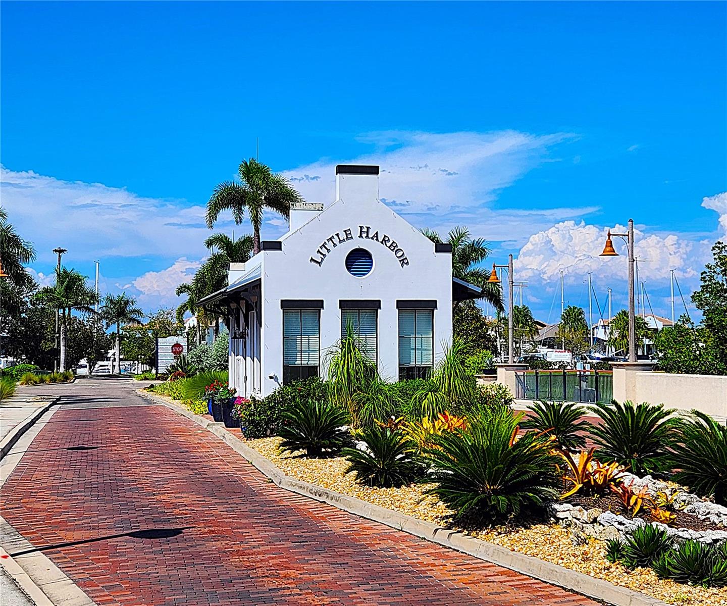 Main entrance into Little Harbor