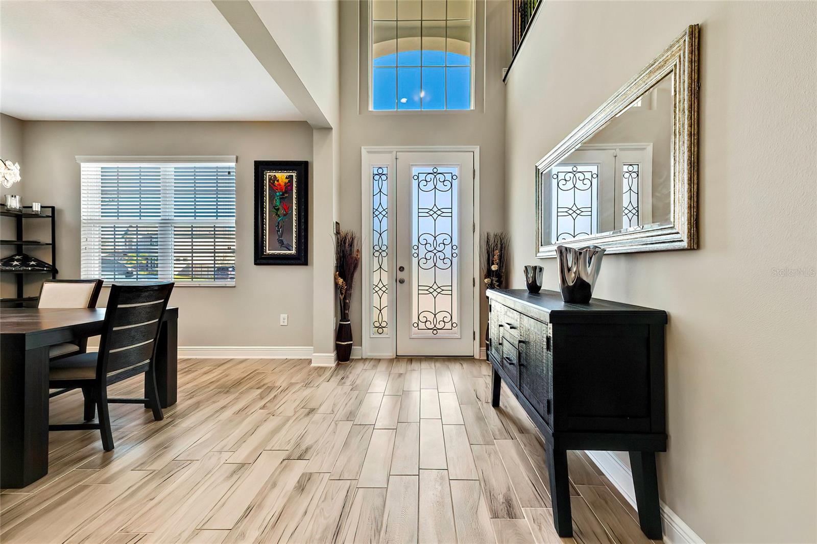 Grand Entry Foyer / Dining Room