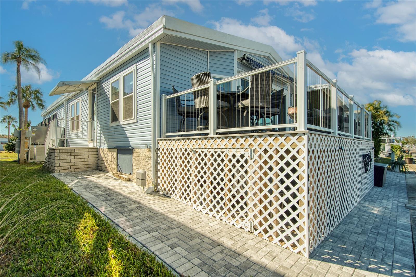 Raised Deck/Balcony