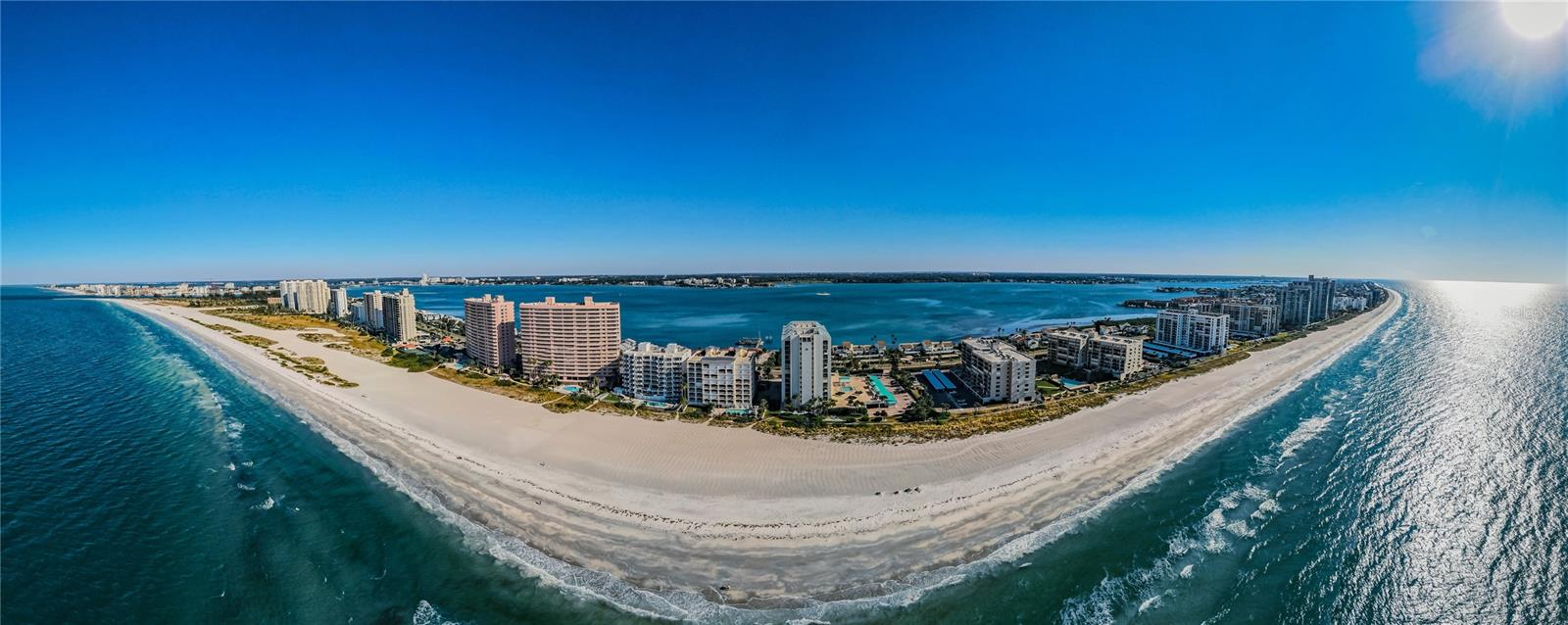 The Sand Key Club is atthe Center of The Beach