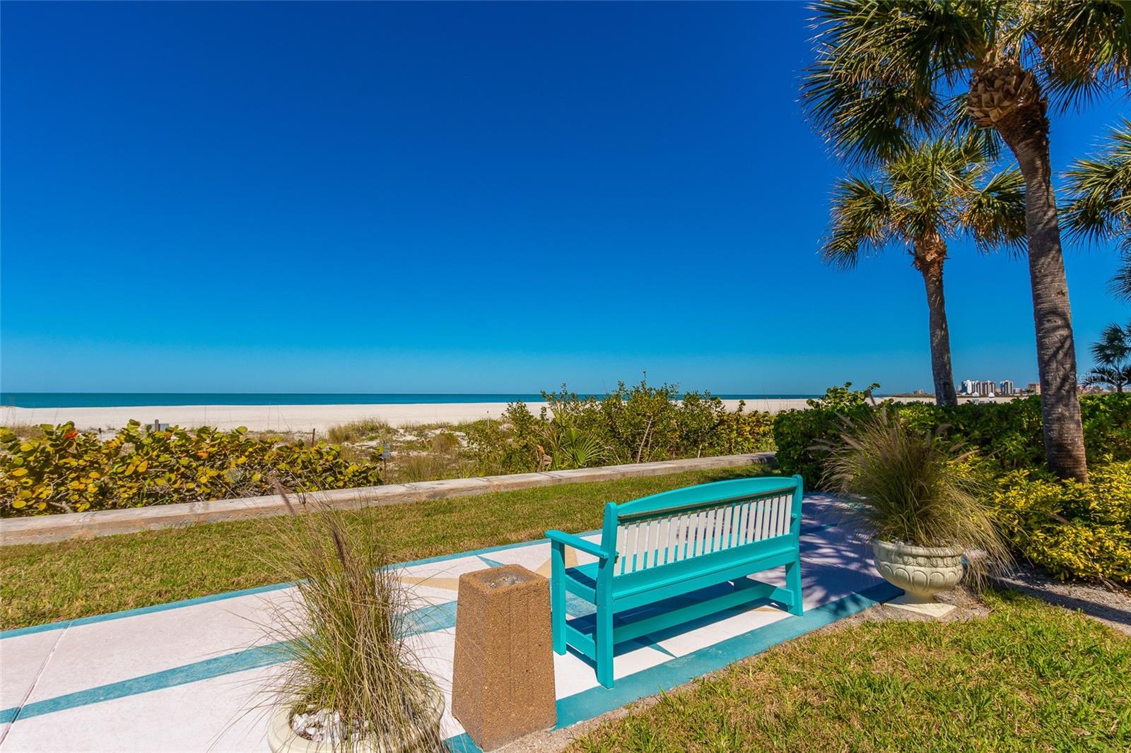 THE SAND KEY CLUB AT CLEARWATER BEACH