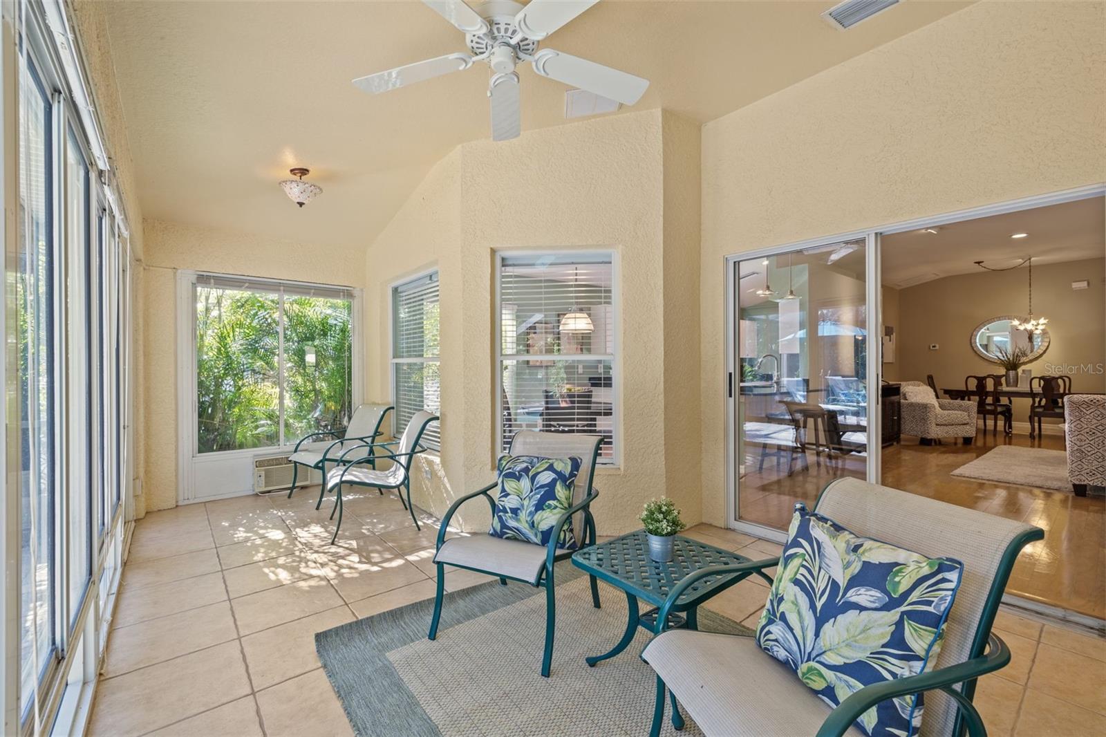 Sunroom with in-wall AC