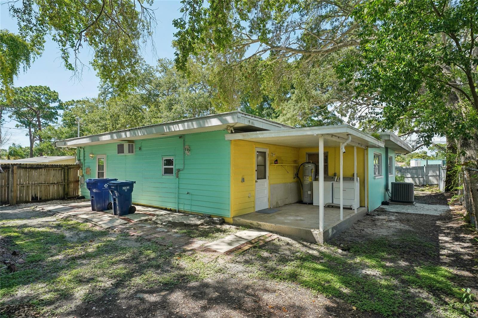 Side yard and covered utility area