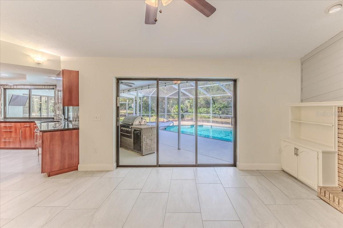 Sliding Glass Doors out to the Pool