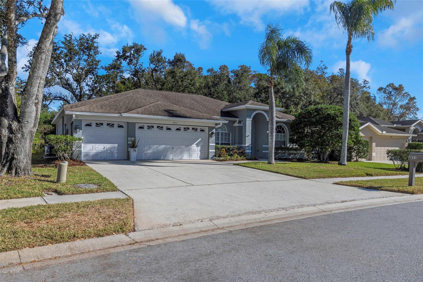 Beautiful curb appeal.