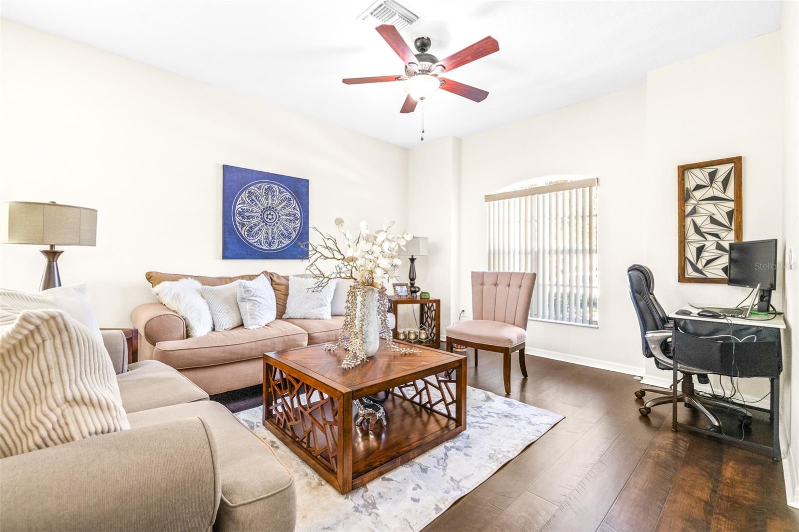 Ceiling fans and gorgeous laminate floors