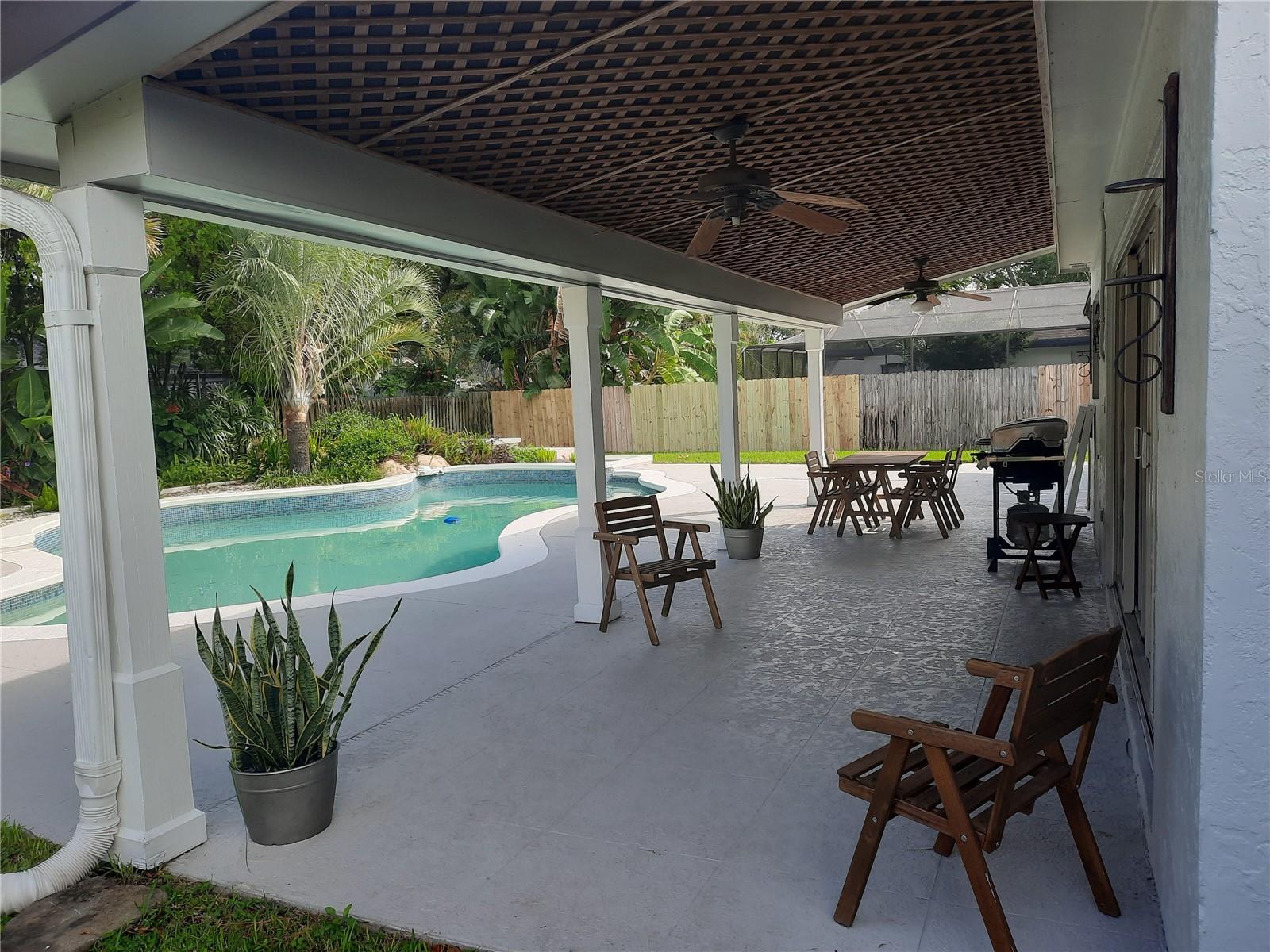 Outdoor covered sitting area