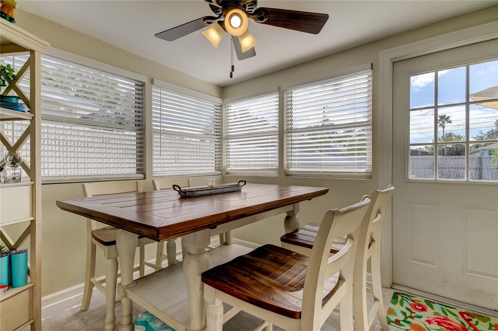 Bonus Room off Kitchen leading to Backyard