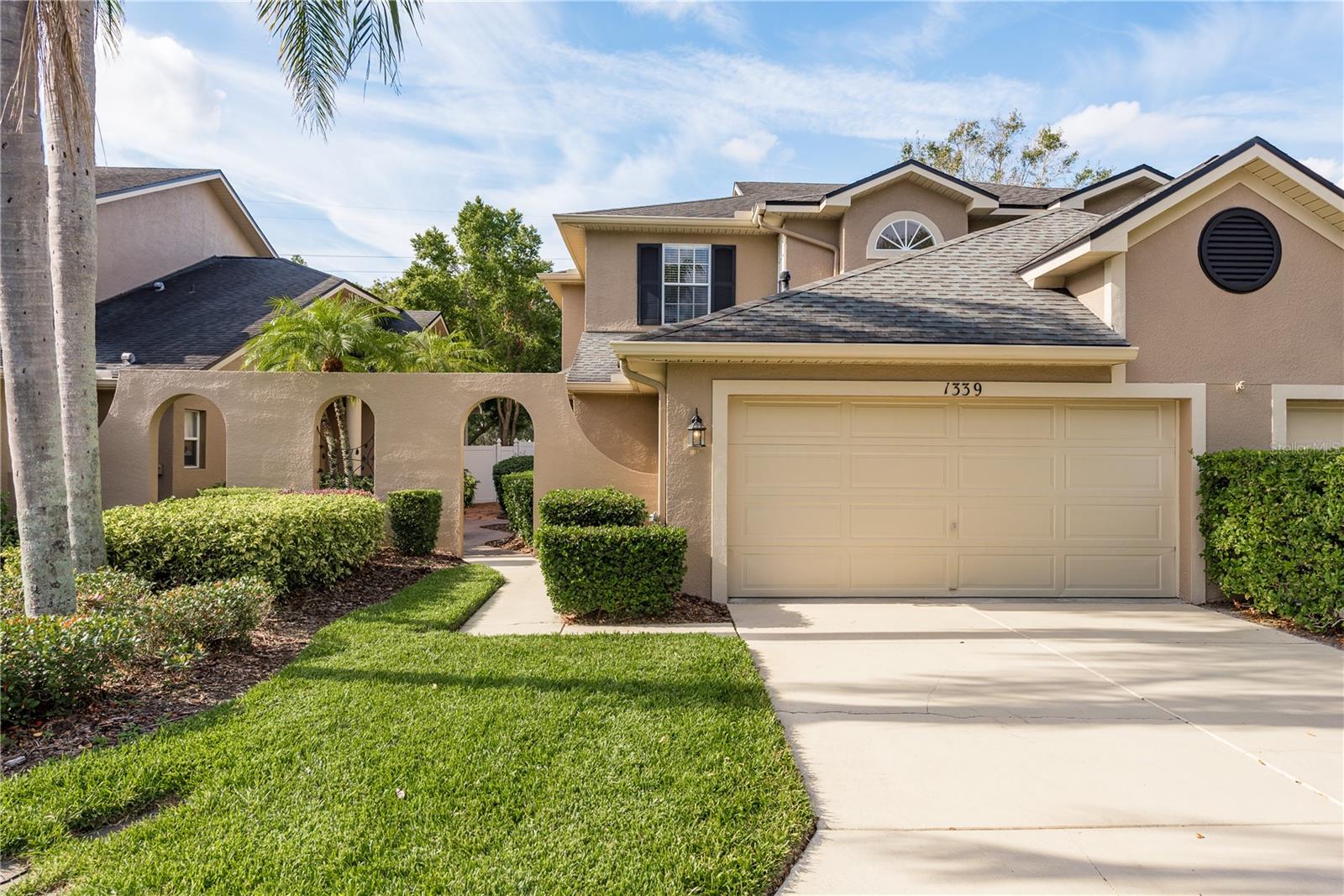 Beautiful townhome on a pond and golf course!