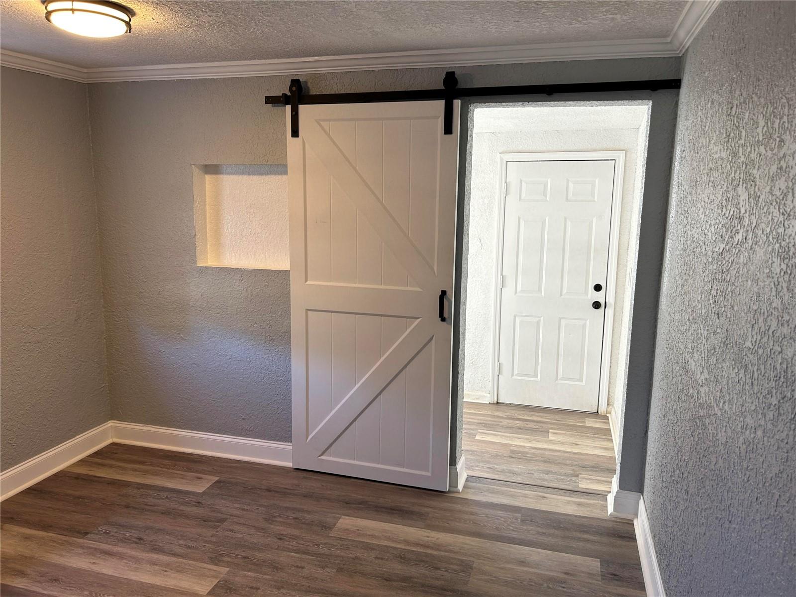 Rear Kitchen/Laundry Room Entry