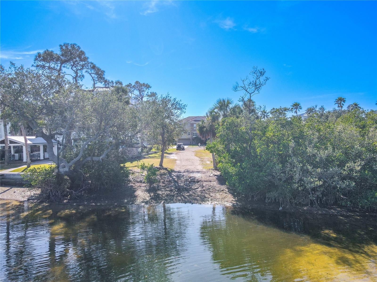 Deeded boat ramp