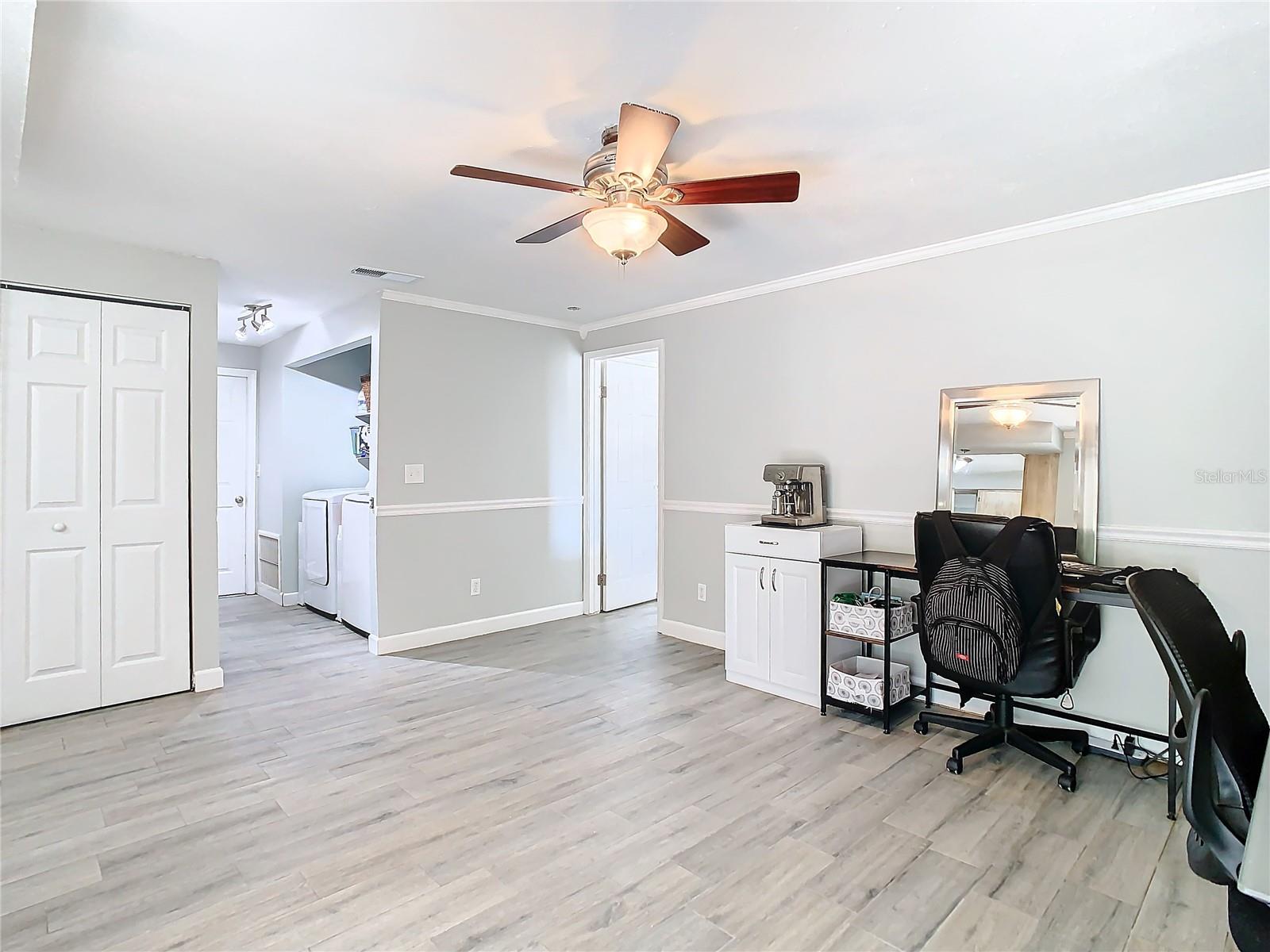 Family Room - Laundry Area