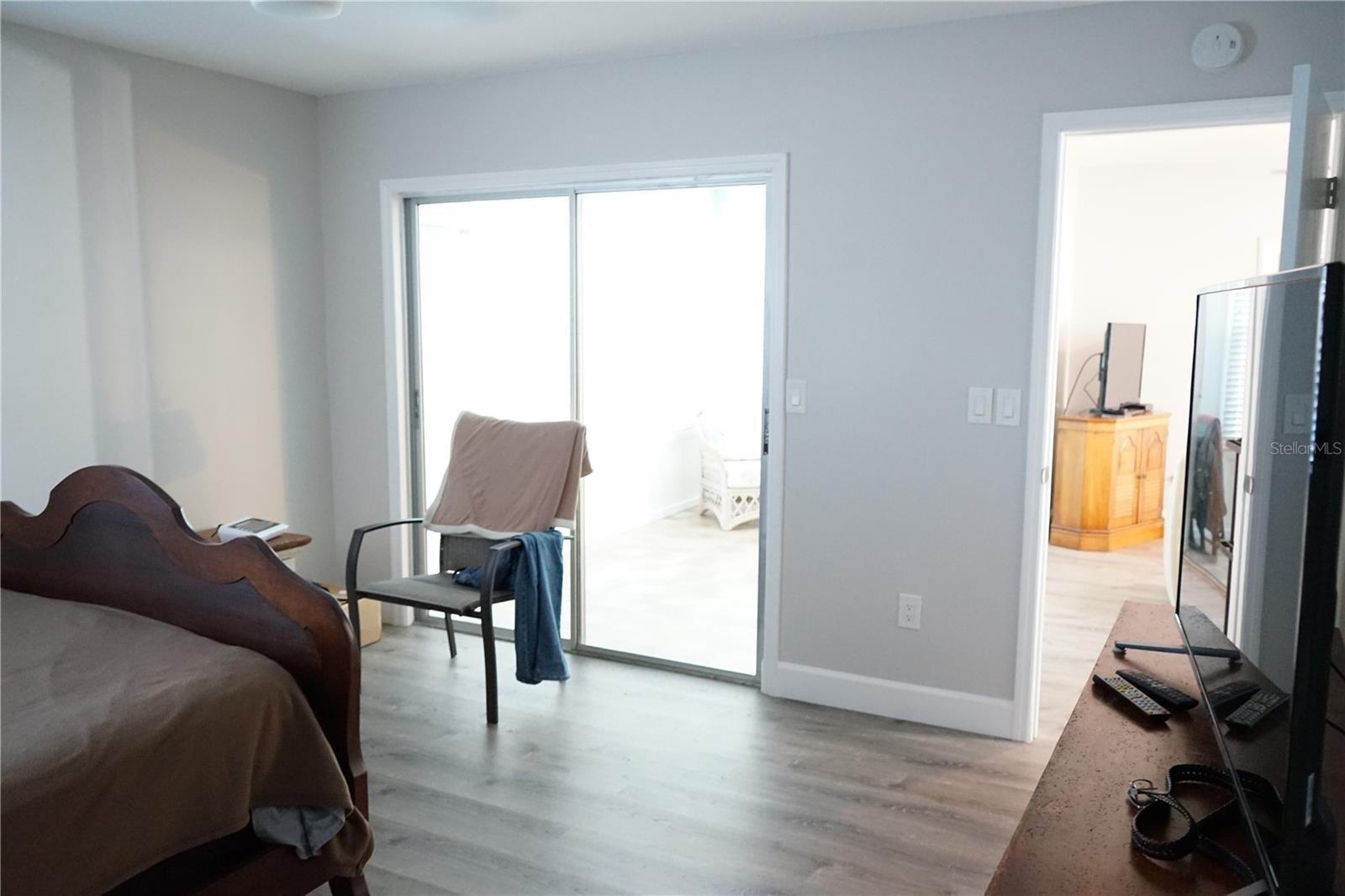 primary bedroom has door to lanai