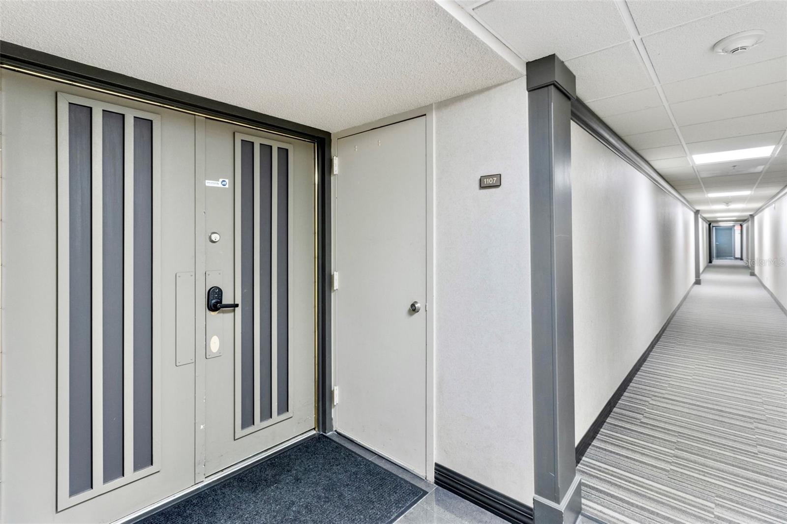 Double-door entry to your water view foyer that welcomes you to #1107!