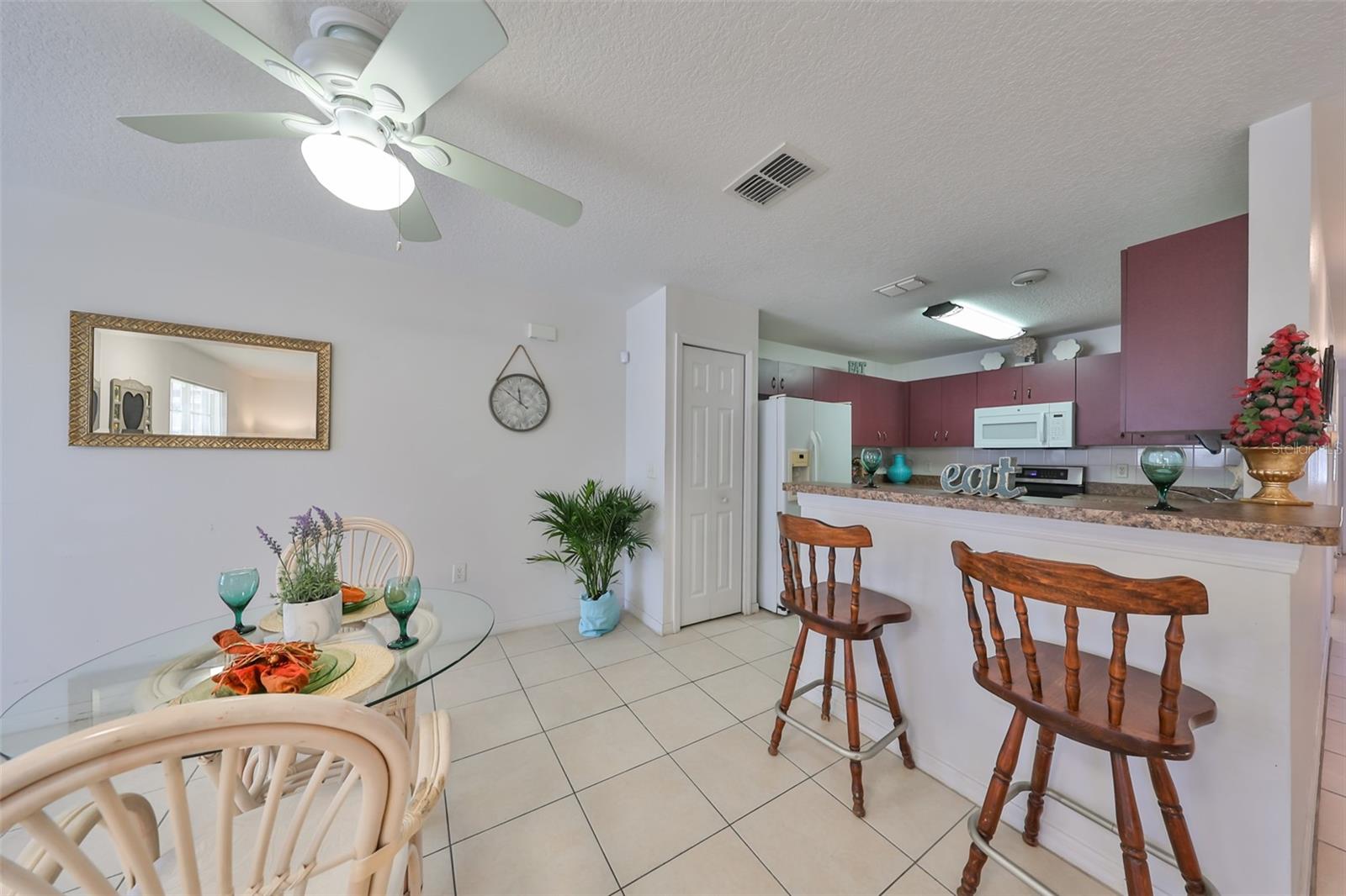 Dining Kitchen Breakfast Bar