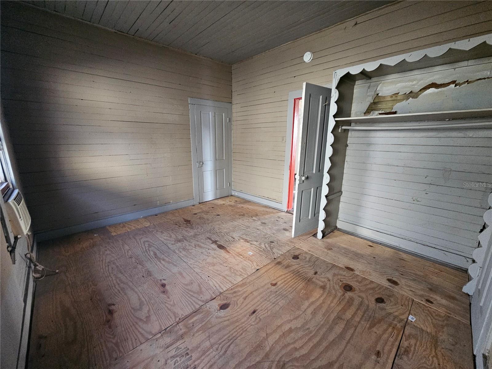 2nd bedroom looking toward dining room