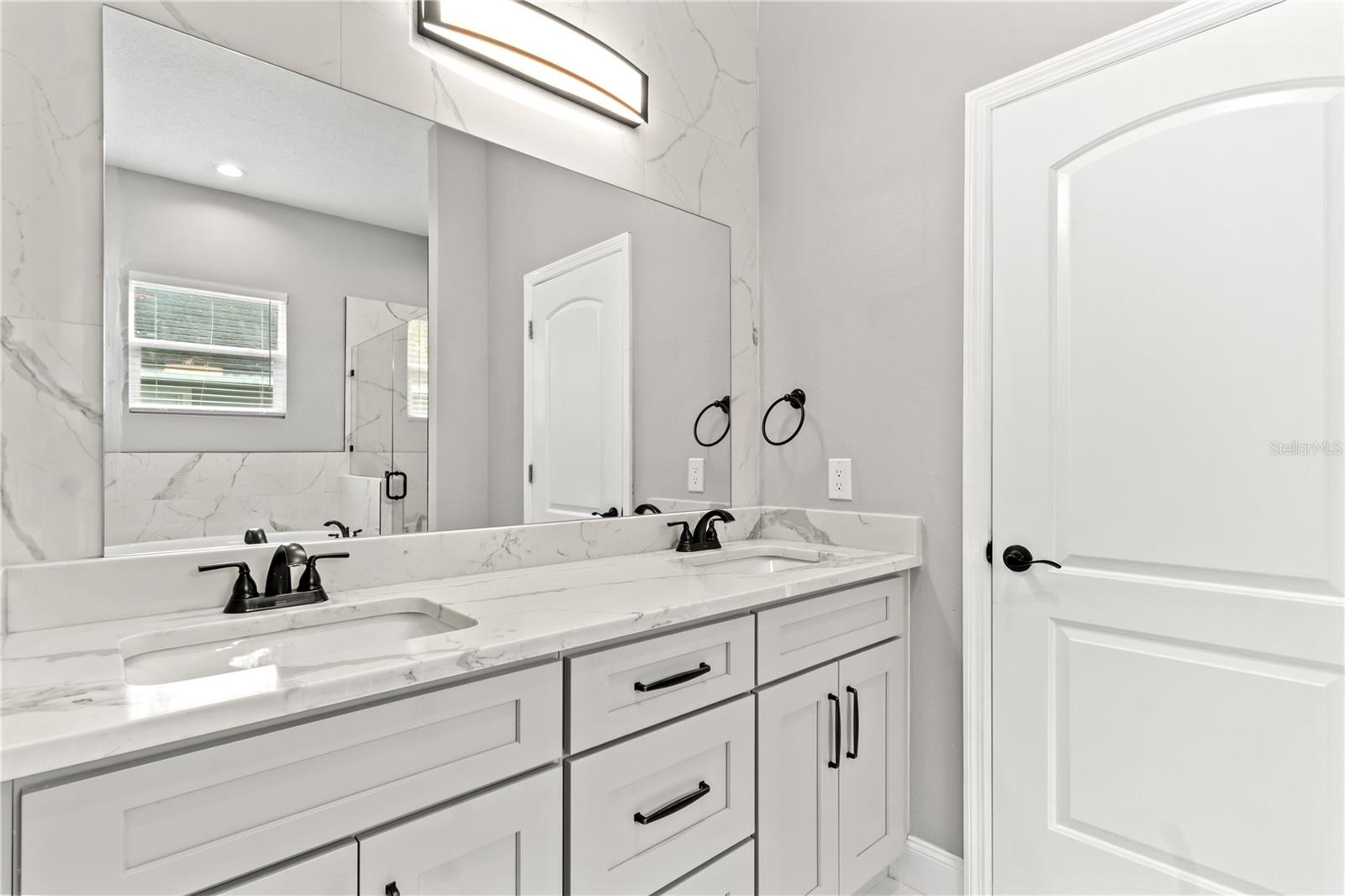 Primary bathroom -dual sinks-quartz countertops