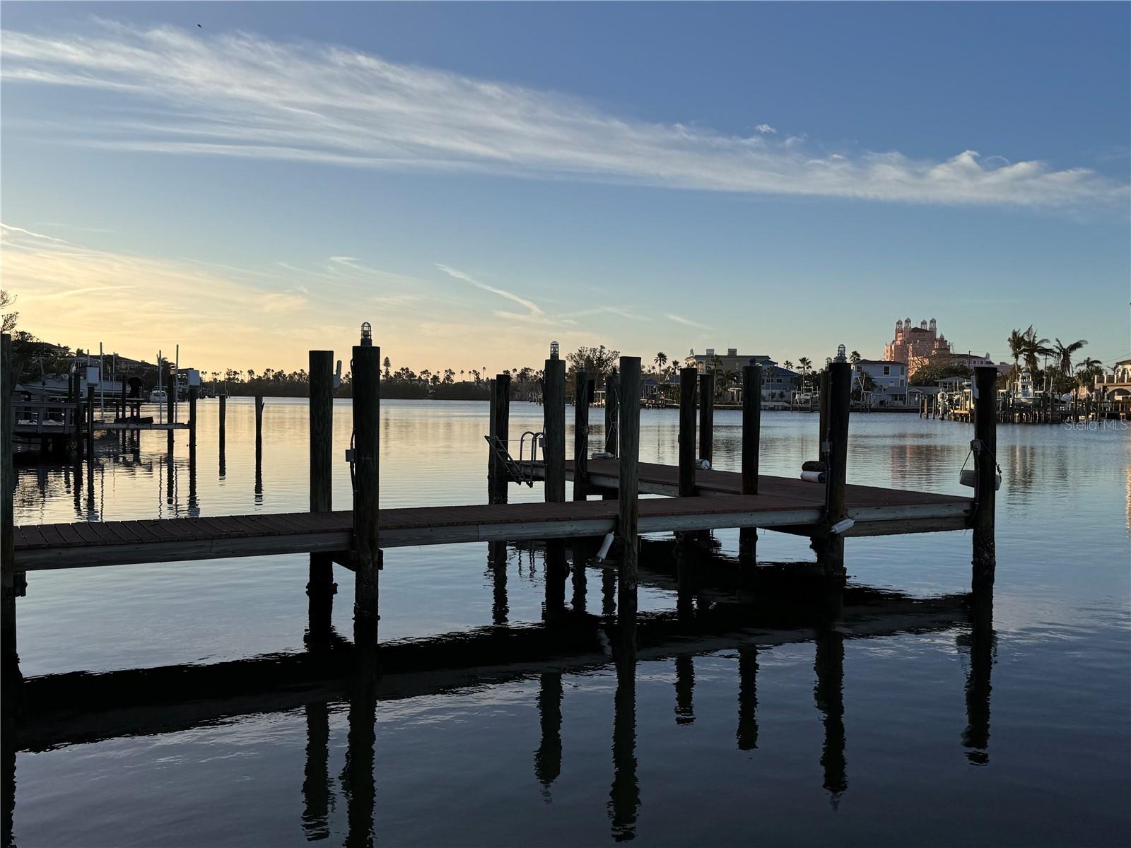 DOCK/BAYOU