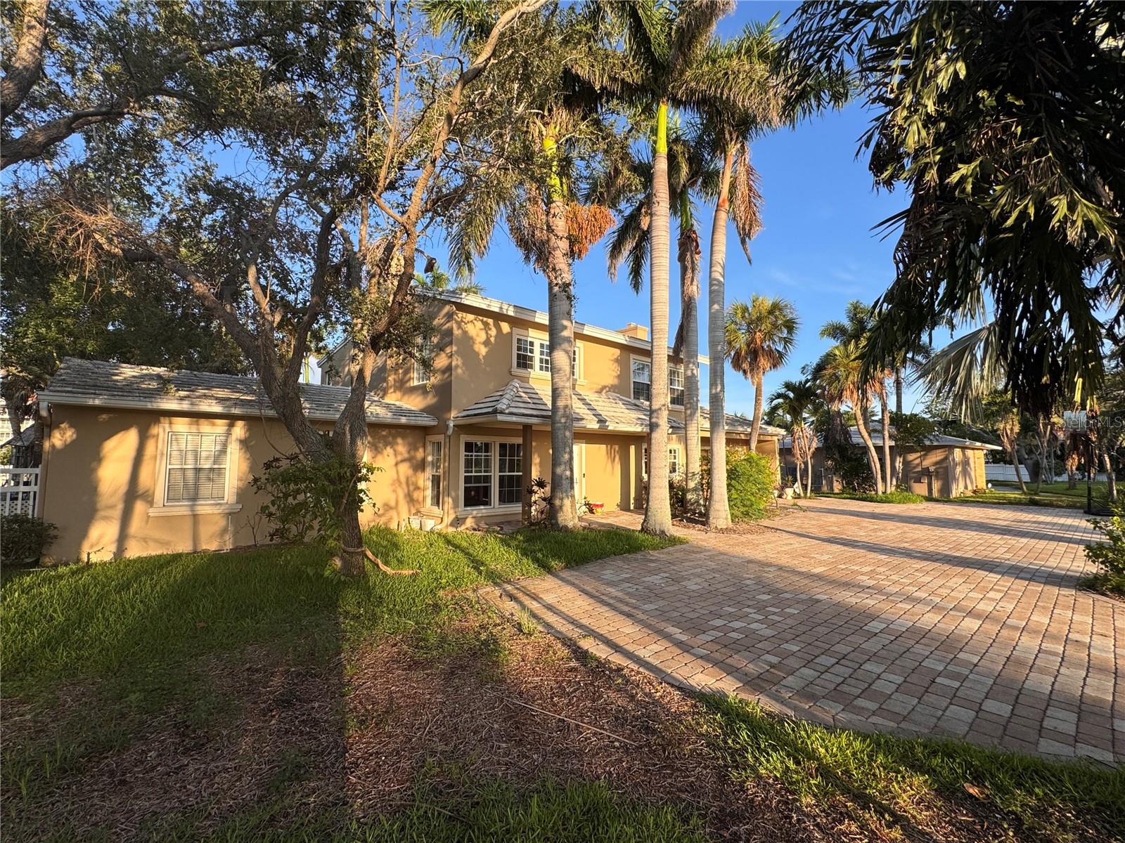 FRONT OF HOUSE LOOKING NORTHWEST