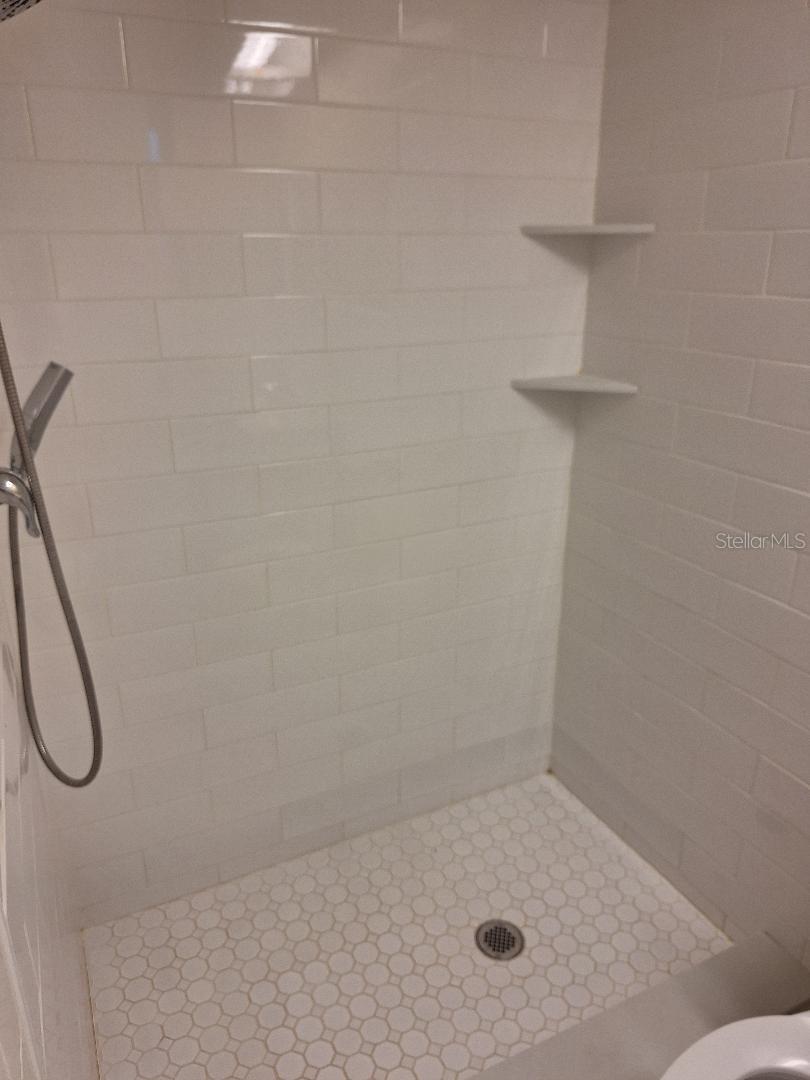 ENSUITE MASTER SHOWER