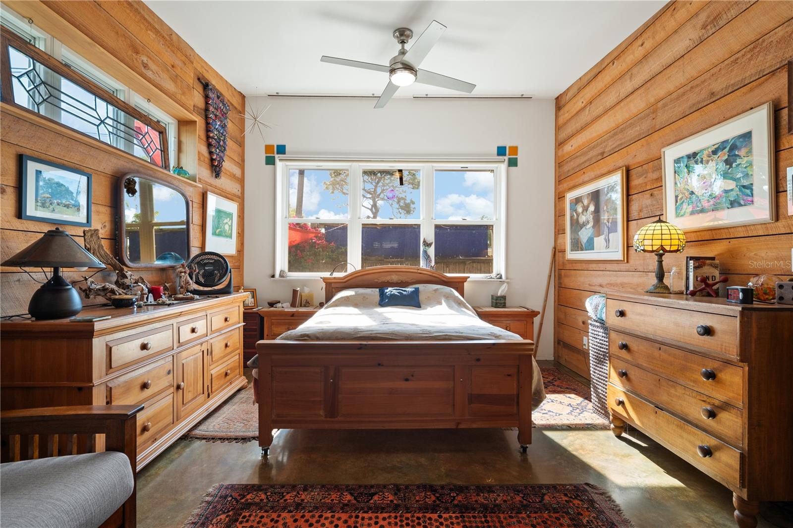 Cottage bedroom