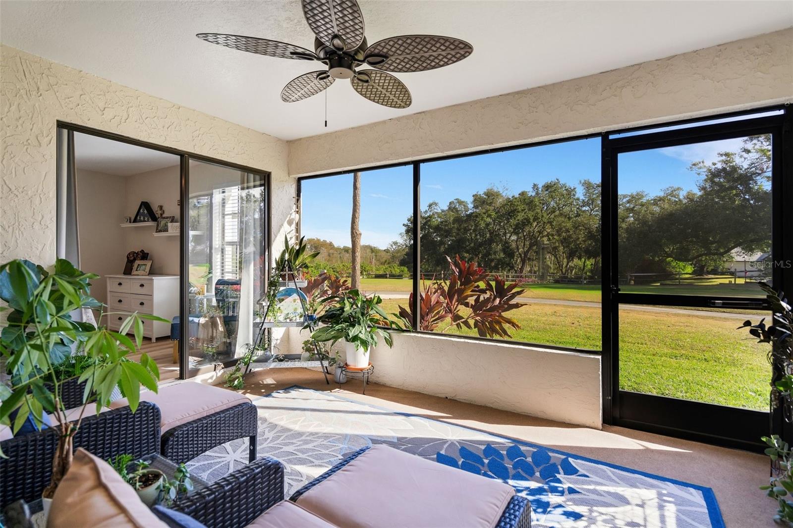 You'll love relaxing on the lanai to take in the golf views year-round~