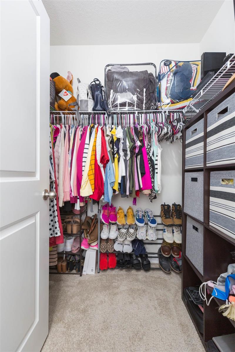 walk-in closet