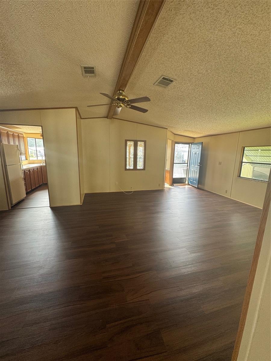 Living Room/Dining Area