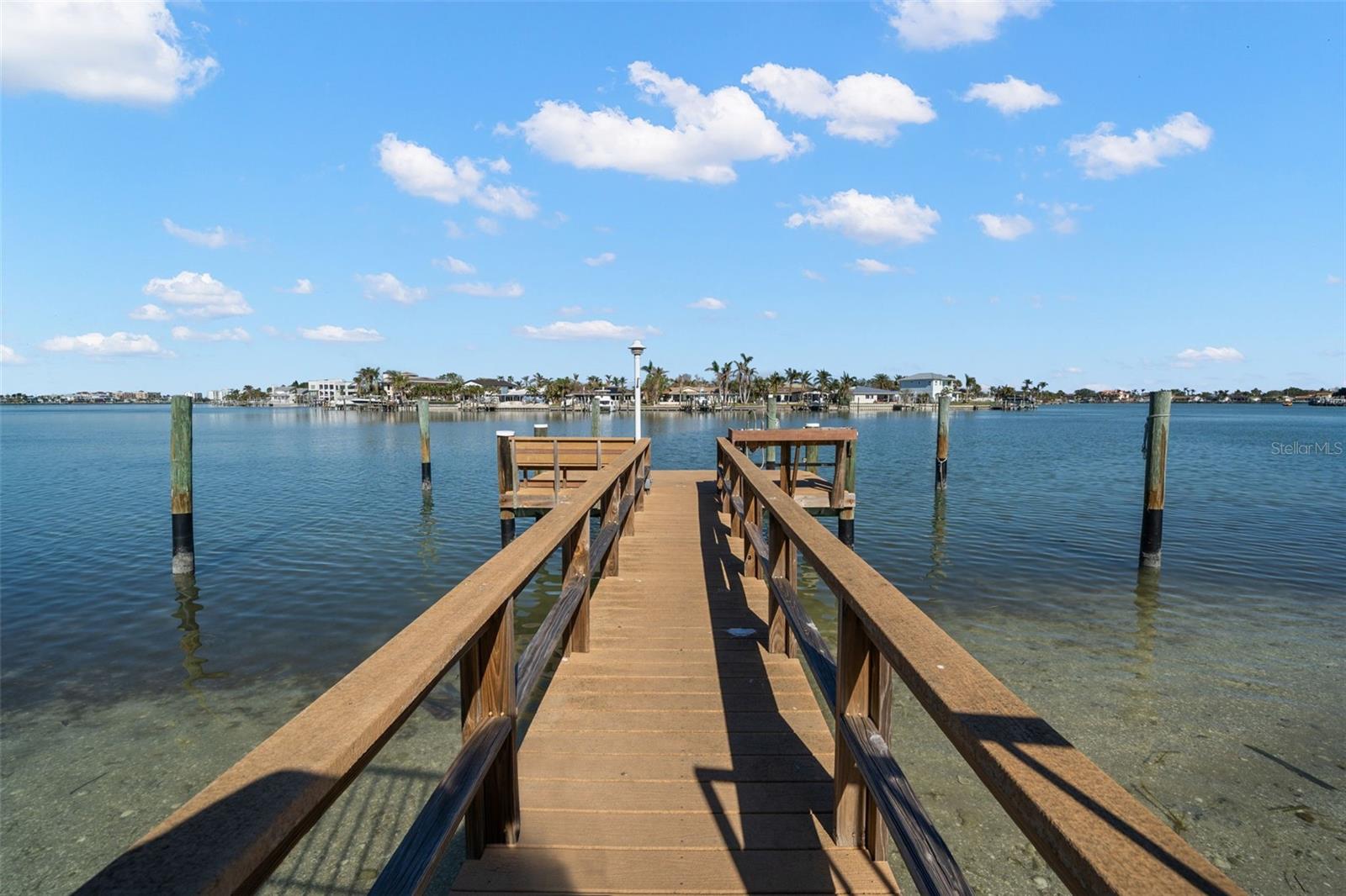 Fishing dock