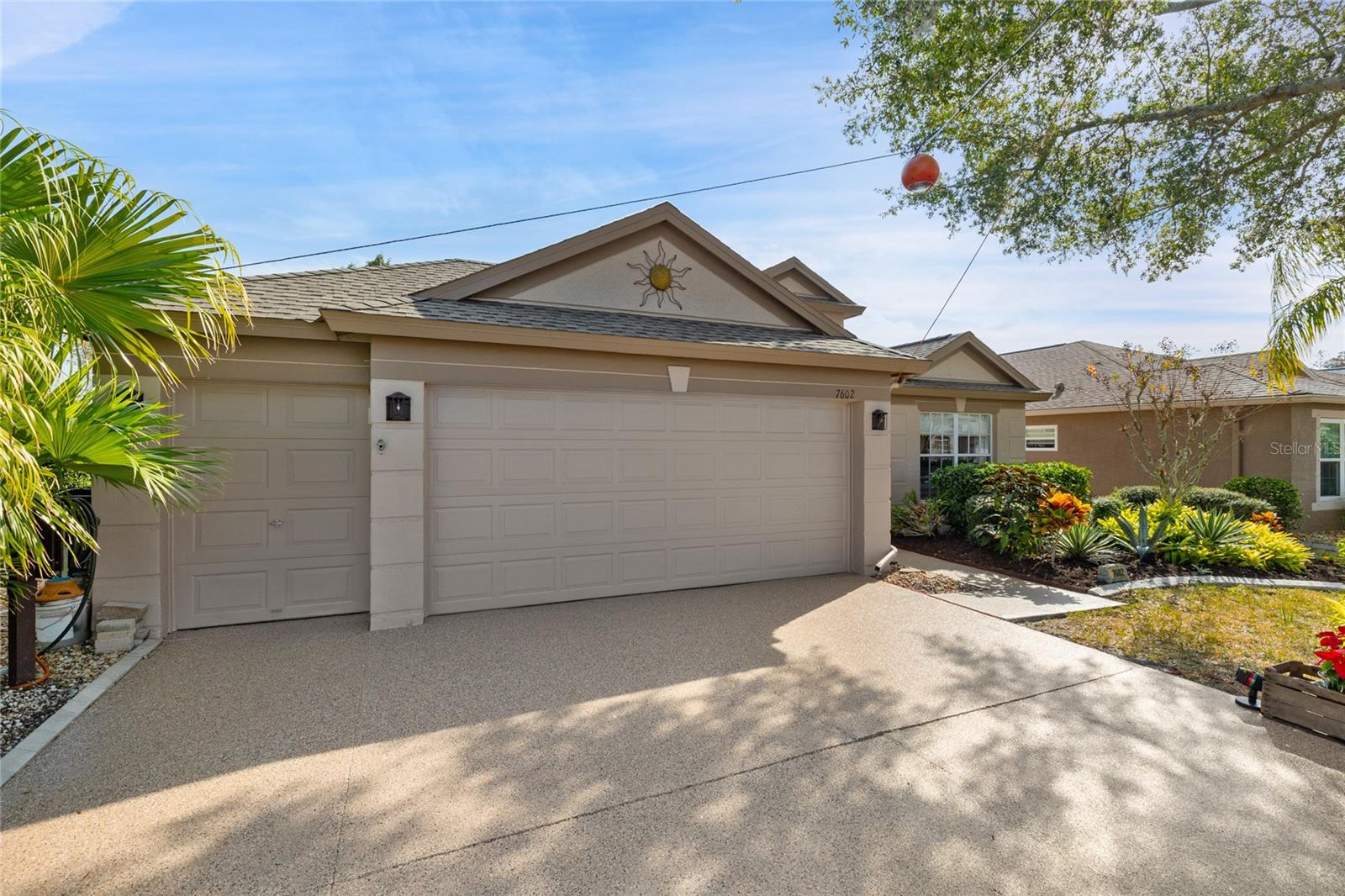 GOLF CART GARAGE + 2-CAR GARAGE