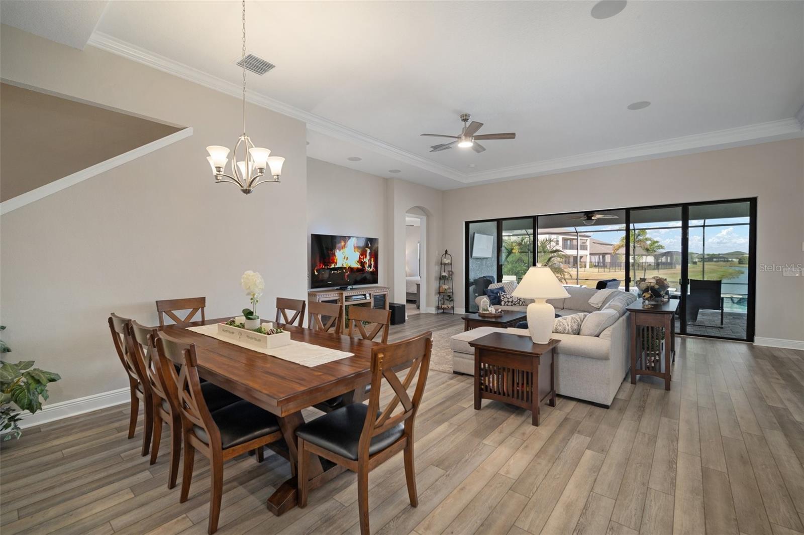 Dining Room/Living Room