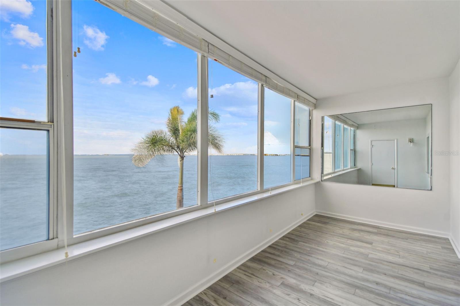 Fl. room with stunning water views