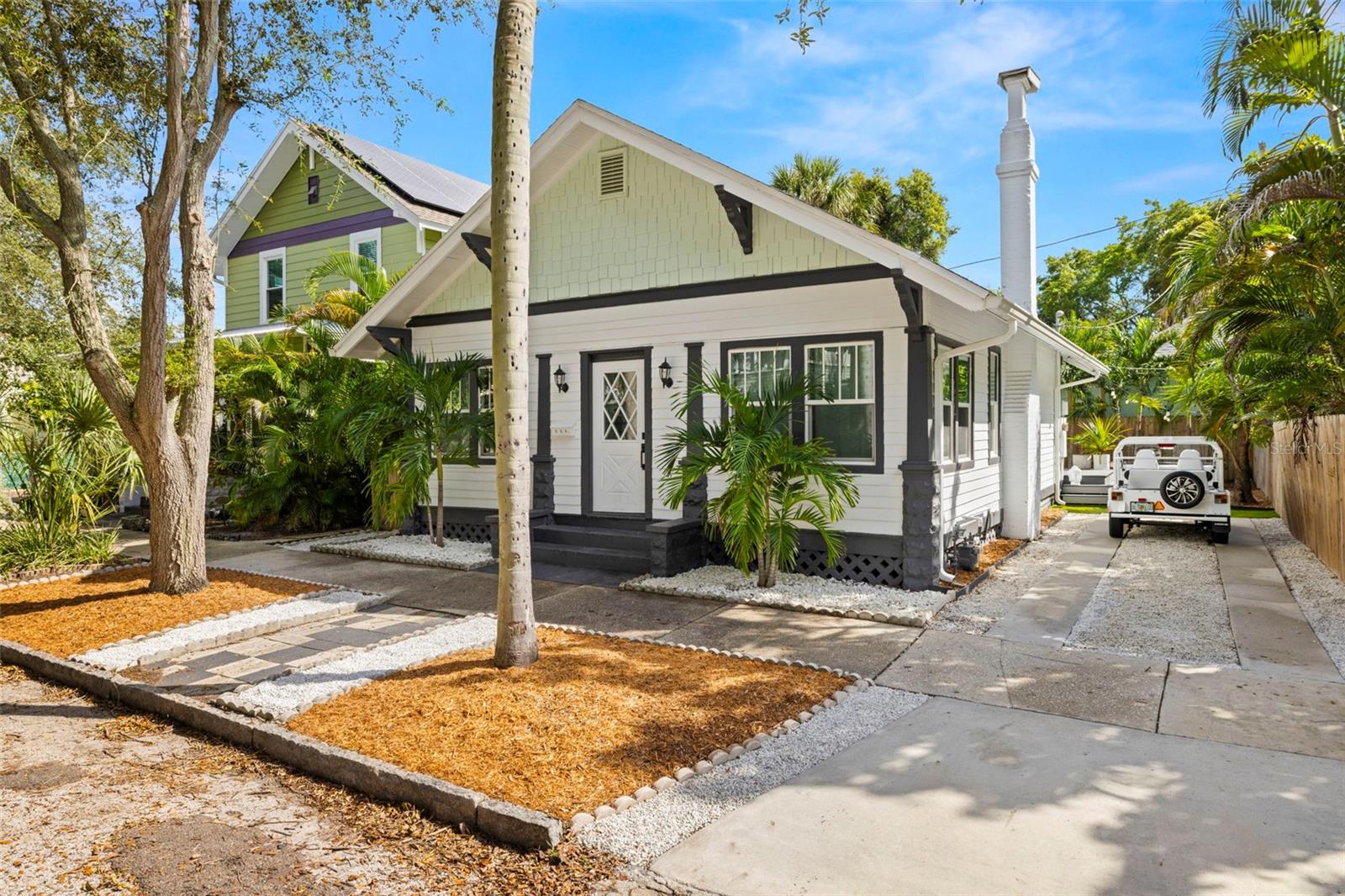 Plenty of room for two (2) tandem vehicles and lots of street parking in the Historic Uptown neighborhood, too!