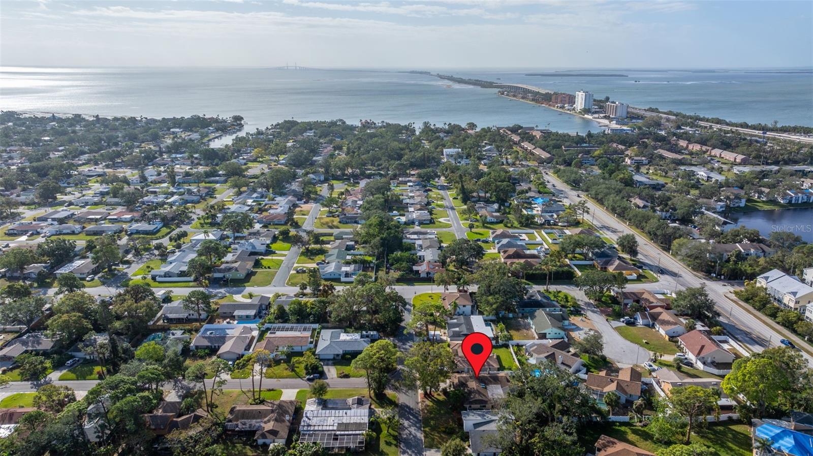 Easy access to I275, marinas with gulf access and more!