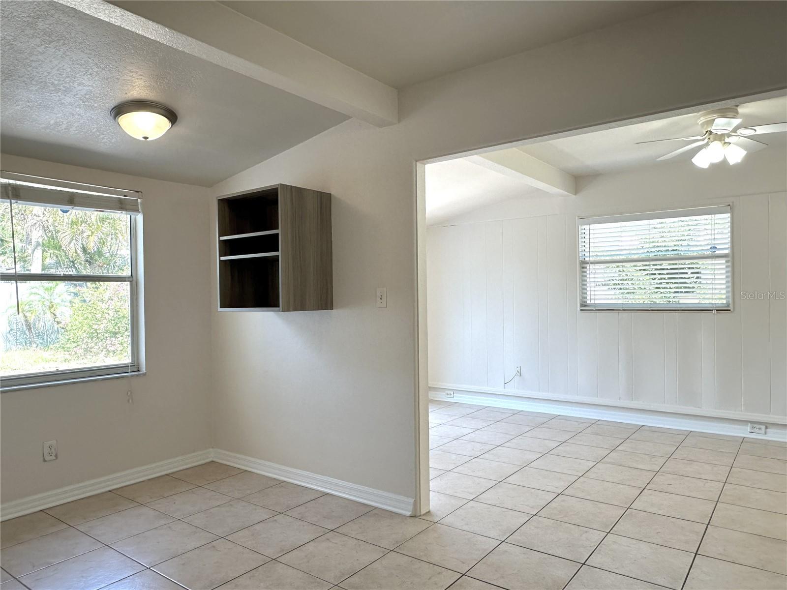 8153 22nd Ave N, St. Petersburg, FL 33710 - Nook and Dining Area