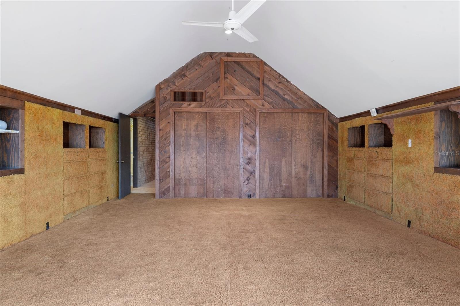 closets in 4th bedroom