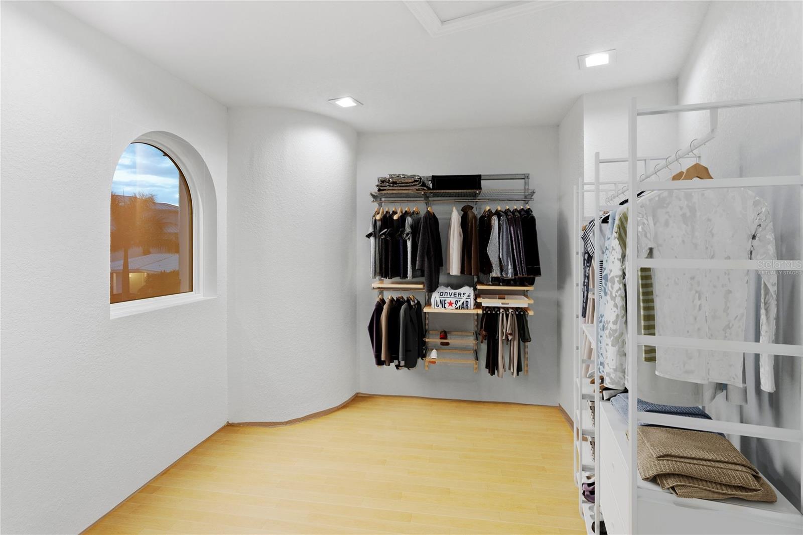 Closet space virtually staged