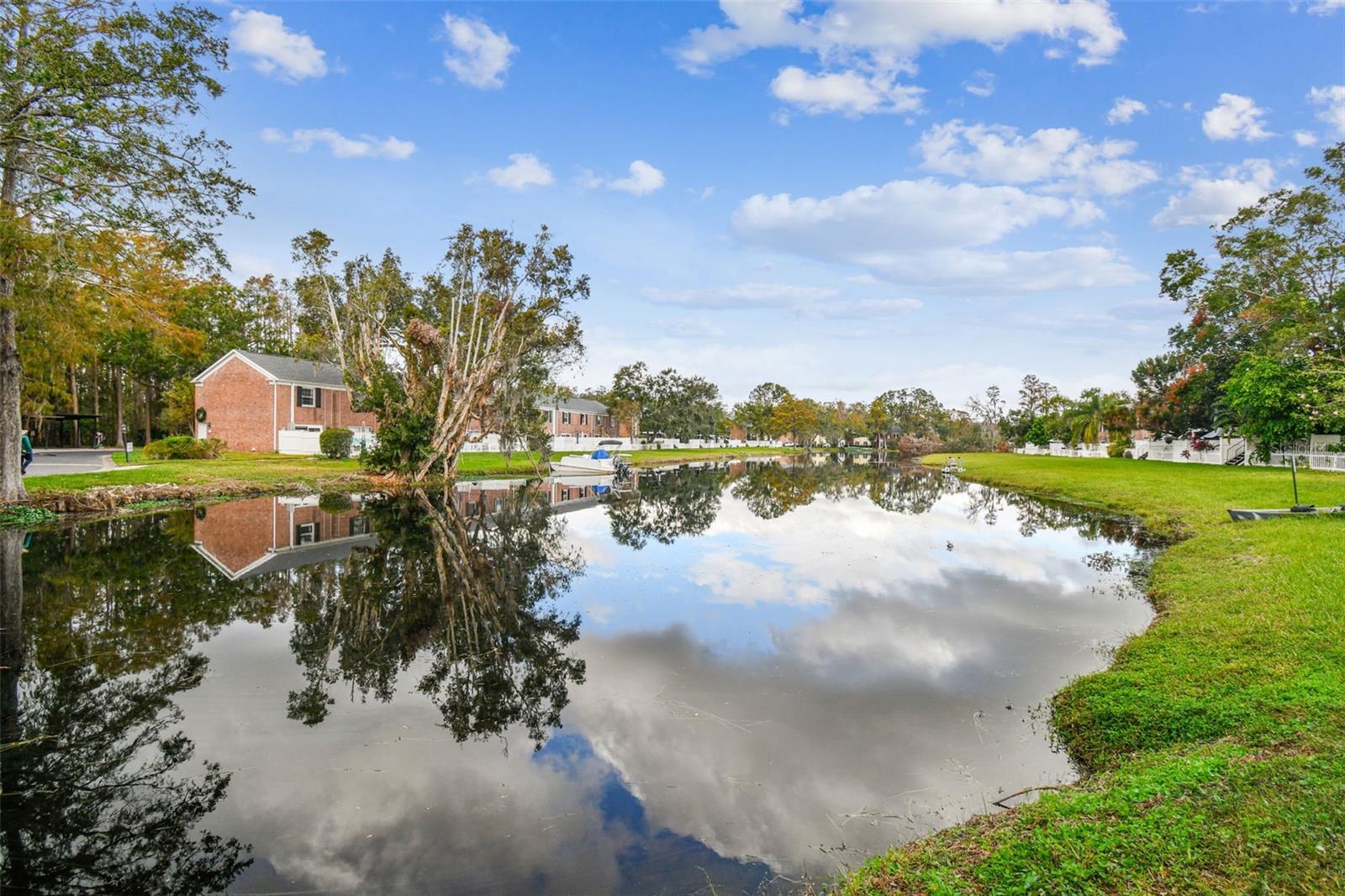 View and access to Lake Magdalene