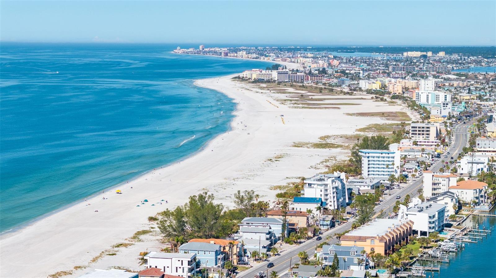 In walking distance to Treasure Island Beach