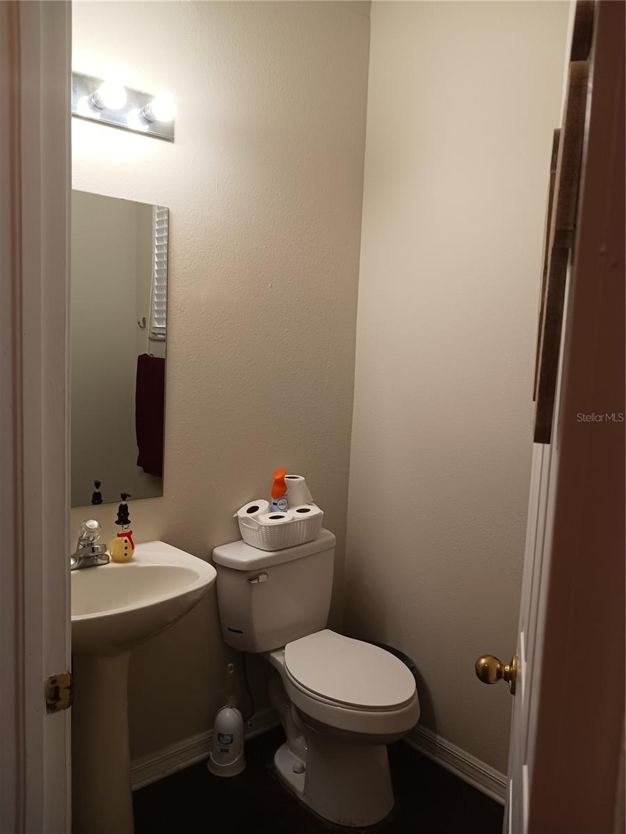 Guest half bath