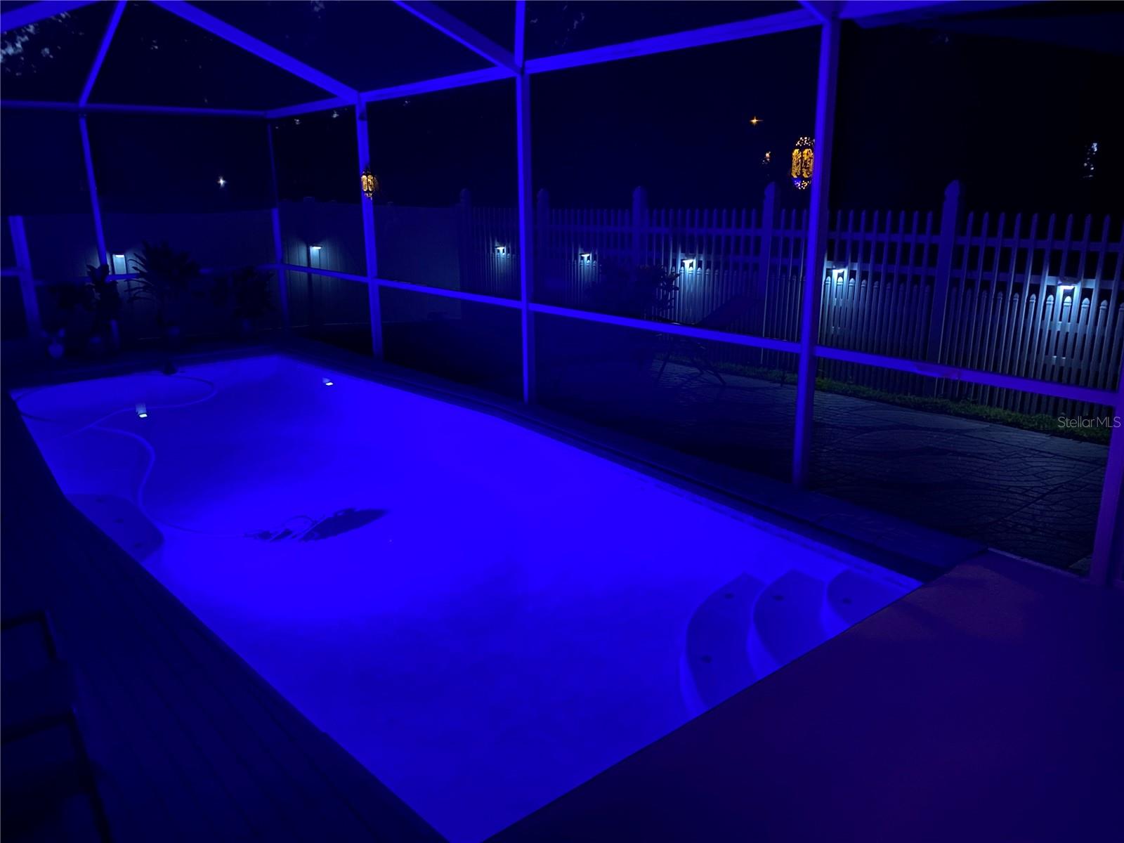 Screened Pool LED Light