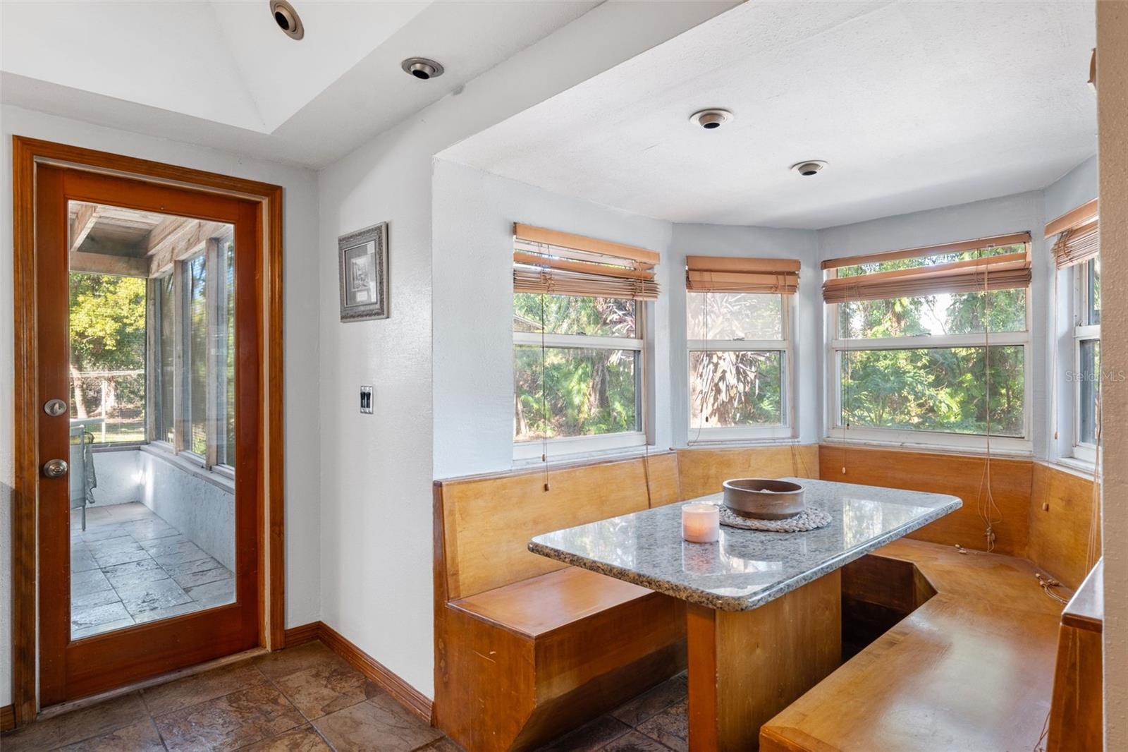 Kitchen nook