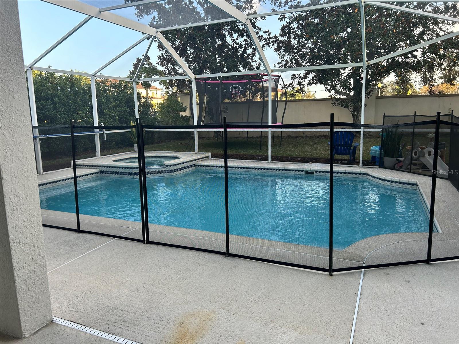 Pool with safety gate