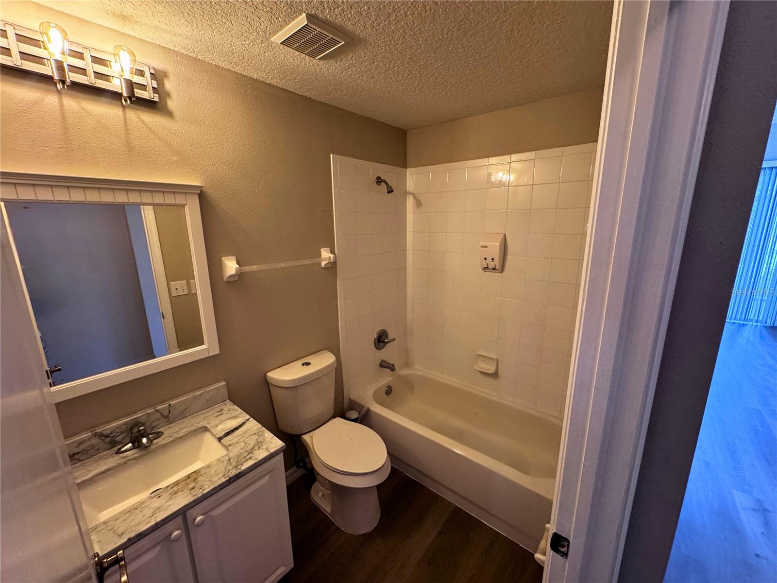 2nd Bathroom