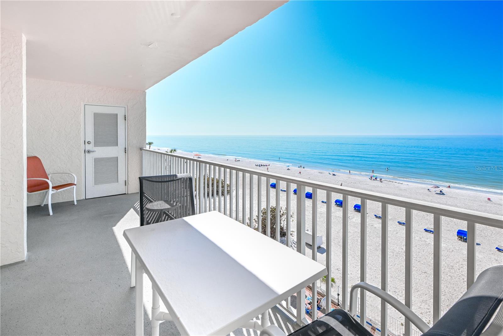 Balcony direct view of Gulf