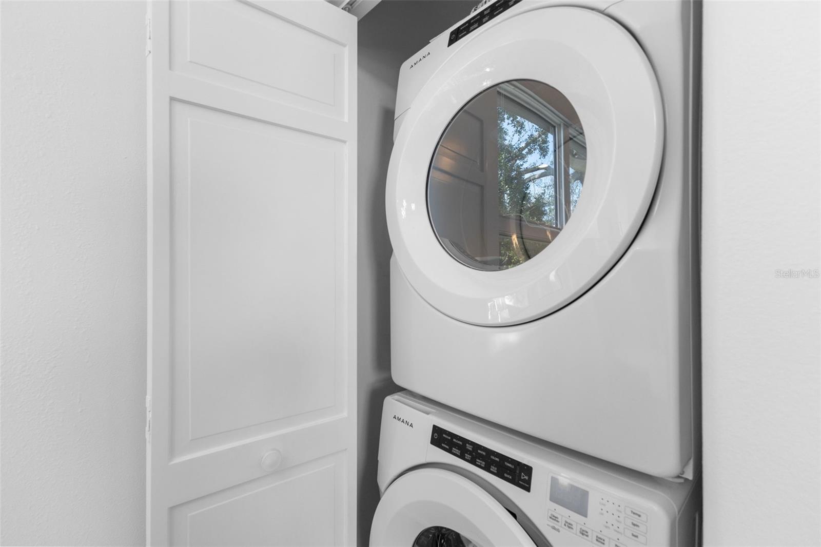 Apartment Washer/Dryer